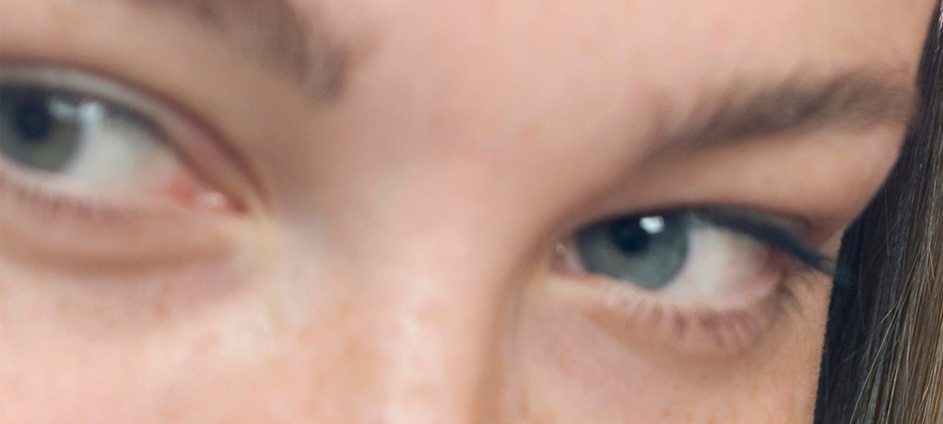 Stor mængde dramatisk tromme Poser under øjnene – Sådan reducerer du dem | L'Oréal Paris